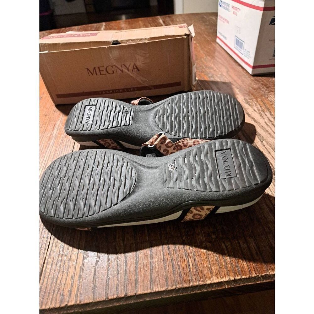 MEGNYA Womens Hiking Sandals Sz 11 Black Cheetah Leopard Animal Print Open Toe - Picture 5 of 5